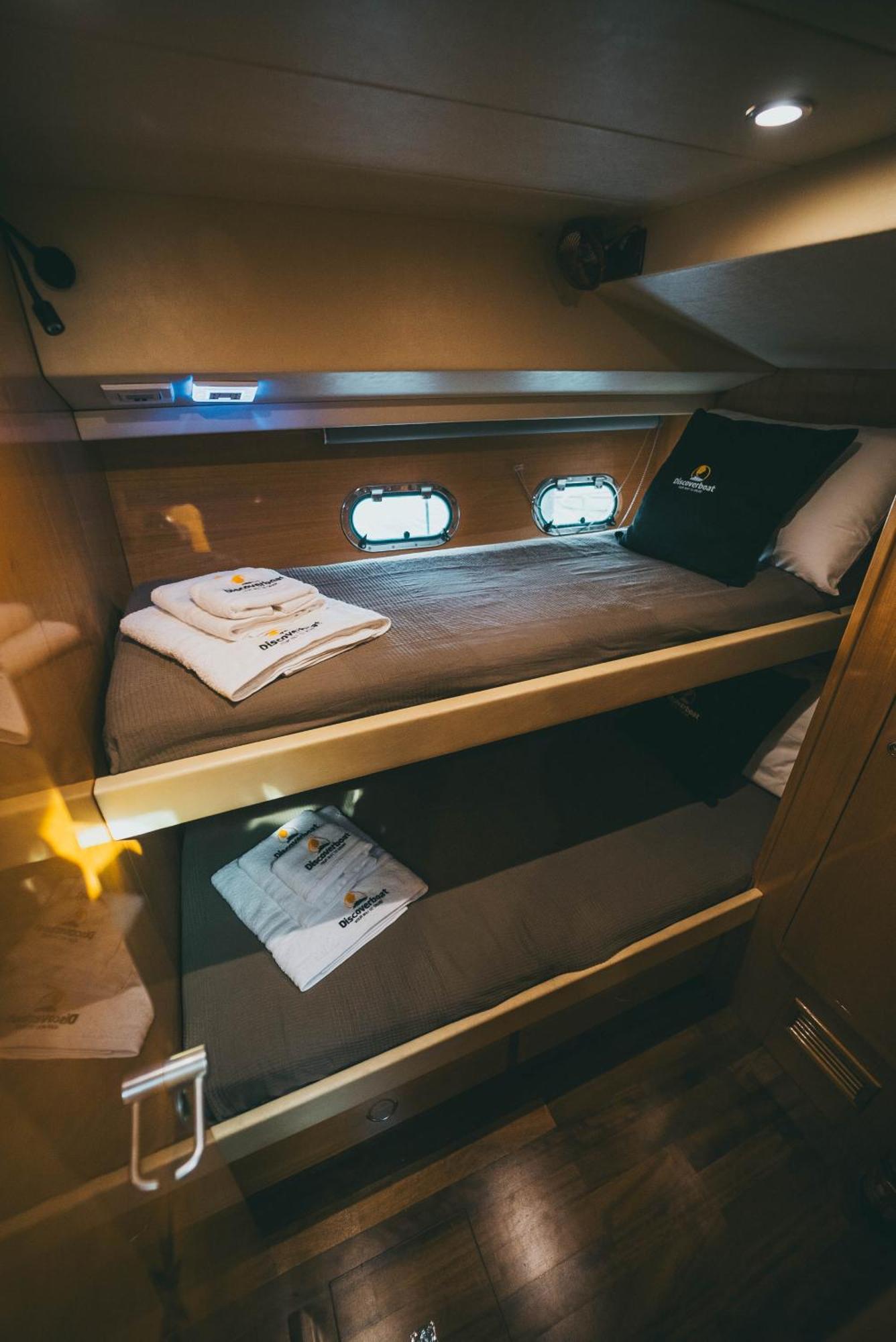 Discoverboat - Pita - Exclusive Boat&Breakfast Bari Eksteriør billede