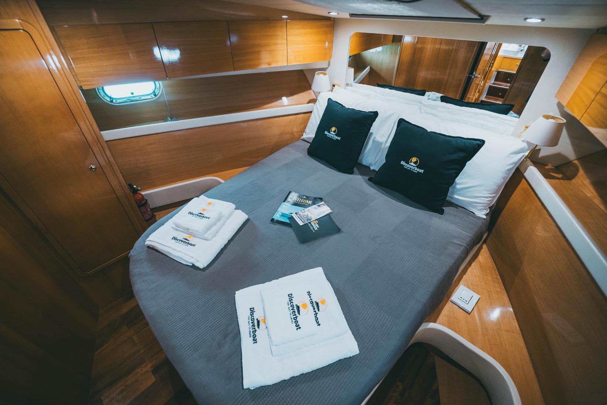 Discoverboat - Pita - Exclusive Boat&Breakfast Bari Eksteriør billede