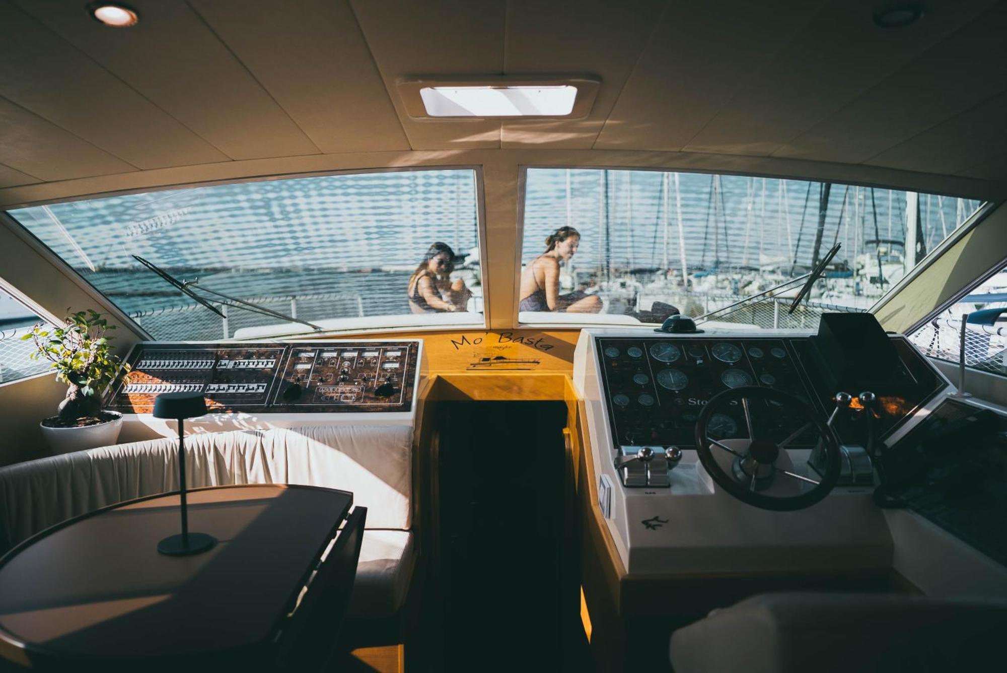 Discoverboat - Pita - Exclusive Boat&Breakfast Bari Eksteriør billede