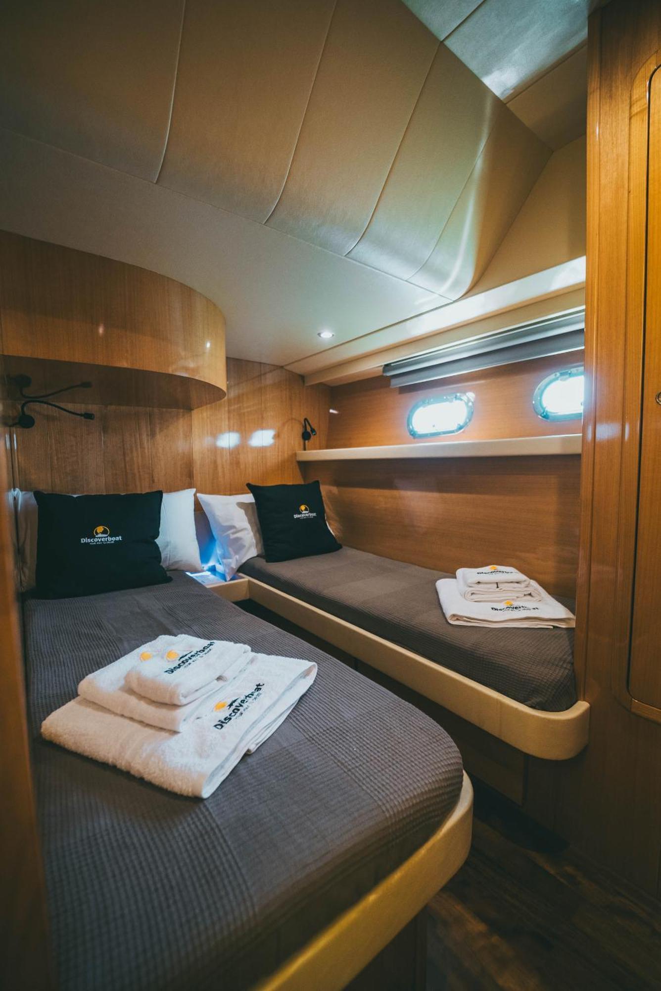 Discoverboat - Pita - Exclusive Boat&Breakfast Bari Eksteriør billede