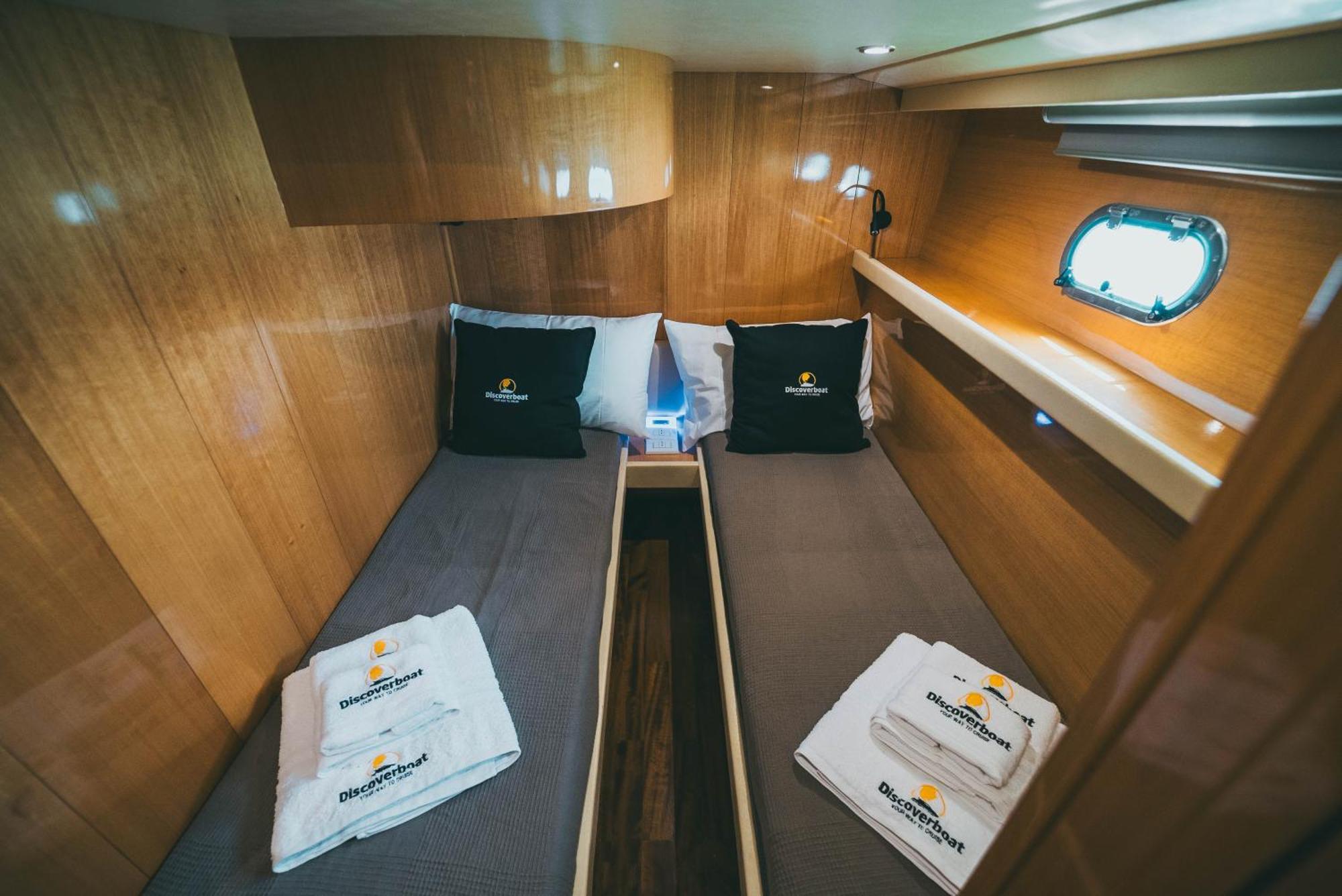 Discoverboat - Pita - Exclusive Boat&Breakfast Bari Eksteriør billede